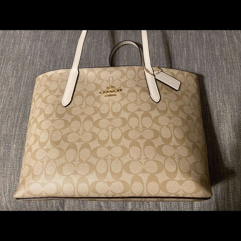 Authentic medium size Coach tote bag